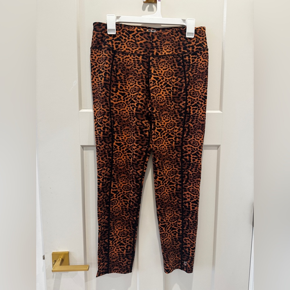 Leopard Print Betsey Johnson leggings XL